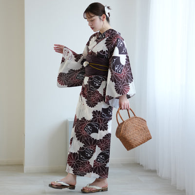 【ニコアンティーク 高級変わり織 浴衣3点セット ( ゆかた・帯・下駄 ) えんじぼかしの菊と扇面】 Lサイズ（165-175cm） 国産生地 国内染色　個性派きもの（5012271811）