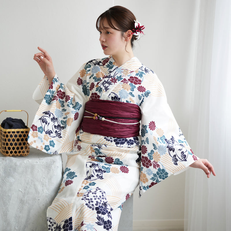 【utatane 高級変わり織 浴衣3点セット ( ゆかた・帯・下駄 ) きなりにえんじとからしの花輪】 フリーサイズ 国産生地 国内染色　昭和初期アンティーク復刻版（5010272211）