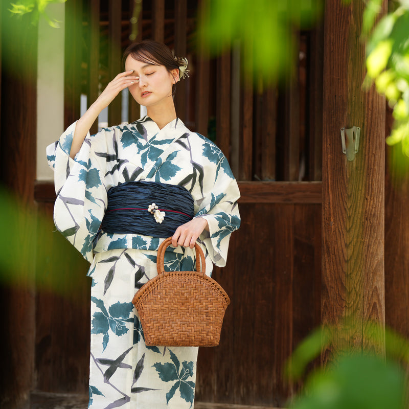 【utatane 高級変わり織 浴衣3点セット ( ゆかた・帯・下駄 ) 白地にターコイズのカトレア】 フリーサイズ 国産生地 国内染色　昭和初期アンティーク復刻版（5010272411）