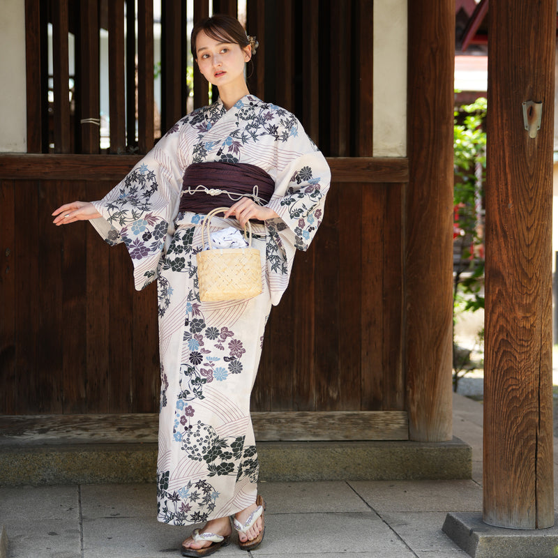 【utatane 高級変わり織 浴衣3点セット ( ゆかた・帯・下駄 ) グレイッシュに薄紫と緑の花輪】 3Lサイズ（ヒップ約130cm位まで対応） 国産生地 国内染色　昭和初期アンティーク復刻版（5013272611）