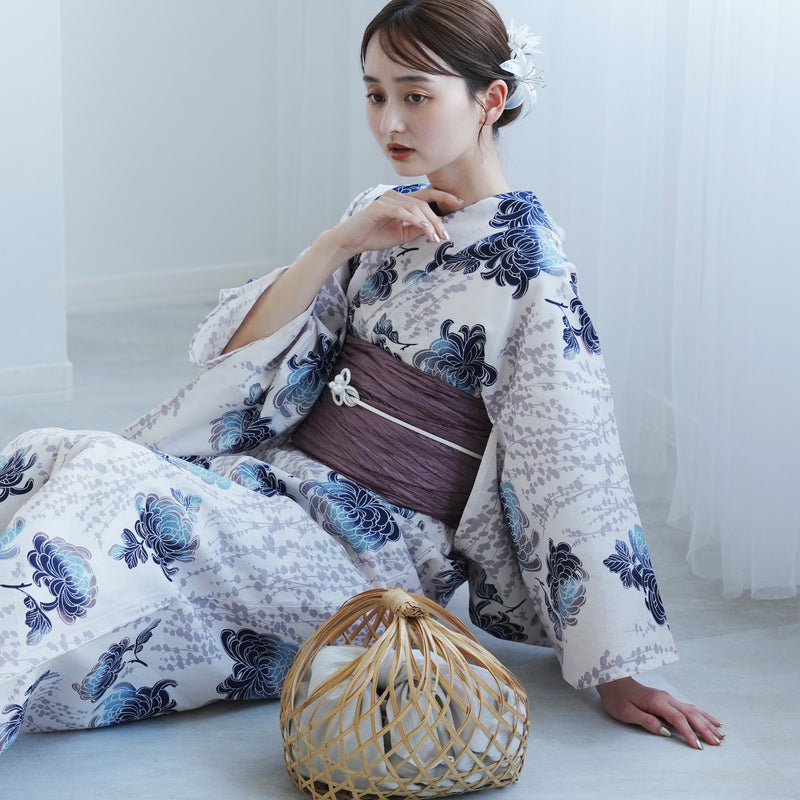 【utatane 高級変わり織 浴衣3点セット ( ゆかた・帯・下駄 ) うたかたの紺ぼかし乱菊】 フリーサイズ 国産生地 国内染色　昭和初期アンティーク復刻版（5010272711）