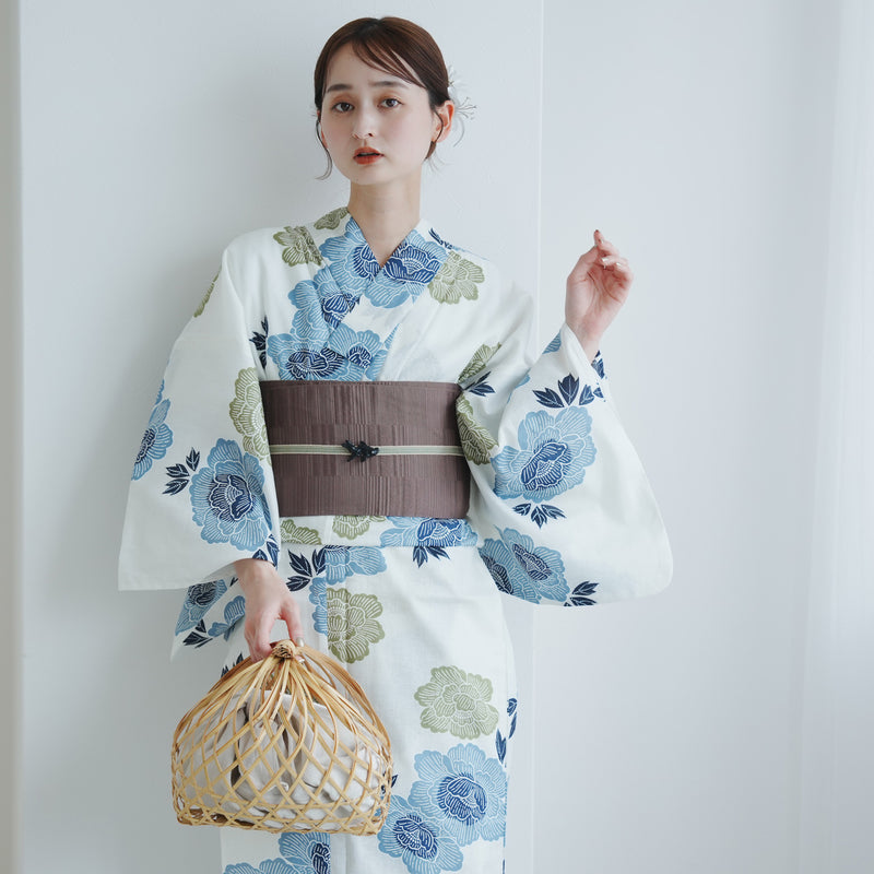 【utatane 高級変わり織 浴衣3点セット ( ゆかた・帯・下駄 ) 水色と青磁色の牡丹】 フリーサイズ 国産生地 国内染色　昭和初期アンティーク復刻版（5010273511）