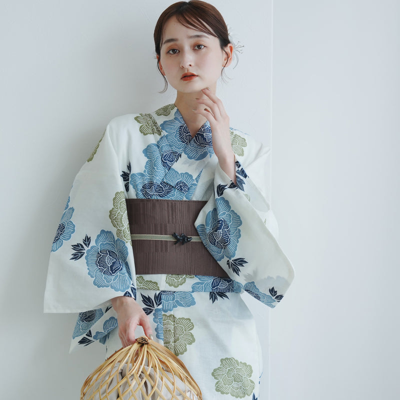 【utatane 高級変わり織 浴衣3点セット ( ゆかた・帯・下駄 ) 水色と青磁色の牡丹】 フリーサイズ 国産生地 国内染色　昭和初期アンティーク復刻版（5010273511）