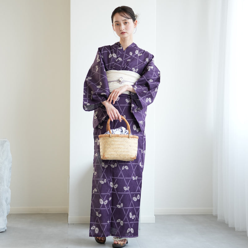 【ニコアンティーク 高級変わり織 浴衣3点セット ( ゆかた・帯・下駄 )紫にかごめ絞り柄の紋白蝶】 Lサイズ（165-175cm） 国産生地 国内染色　個性派きもの（5012273911）