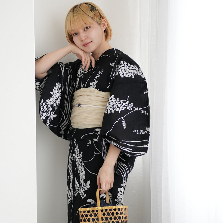 ◆大人ゆかた◆高級変わり織り◆涼し葛蔦柄浴衣◆黒ブラック◆どなたでもお似合いに ◇大人ゆかた◇高級変わり織り◇涼し葛蔦柄浴衣◇黒ブラック