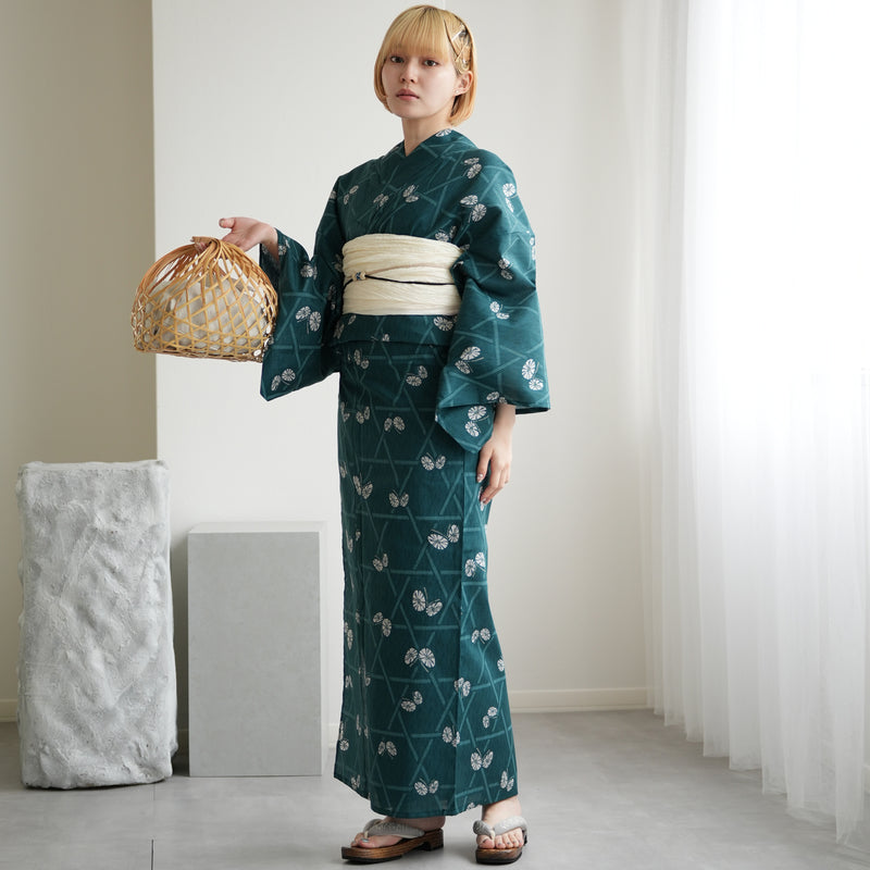 【ニコアンティーク 高級変わり織 浴衣3点セット ( ゆかた・帯・下駄 )碧にかごめ絞り柄の紋白蝶】 3Lサイズ（ヒップ約130cm位まで対応） 国産生地 国内染色　個性派きもの（5013274311）