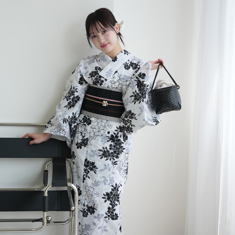 【お仕立て上がり 浴衣3点セット（ゆかた・帯・下駄） 白黒の重なる小花】コットン100％  フリーサイズ （5010275111）