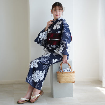 【お仕立て上がり 浴衣3点セット ( ゆかた・帯・下駄 ) 紺地に大きな八重桜】コットン100％  フリーサイズ （5010275211）