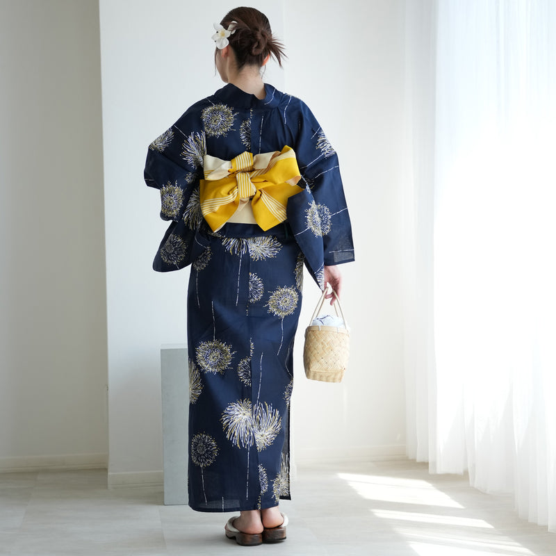 【お仕立て上がり 浴衣3点セット ( ゆかた・帯・下駄 ) 紺地に打ち上げ花火】コットン100％  フリーサイズ （5010275511）