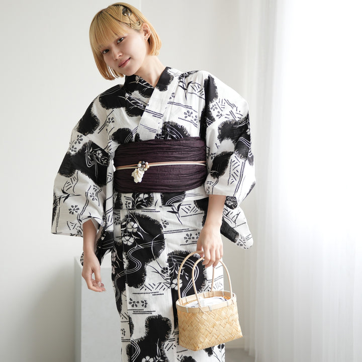 定価16900円以上　新品未使用　タグ付き　ウタタネ　utatane 浴衣 utatane 高級変わり織 浴衣3点セット ( ゆかた・帯・下駄 ) 白地に撫子