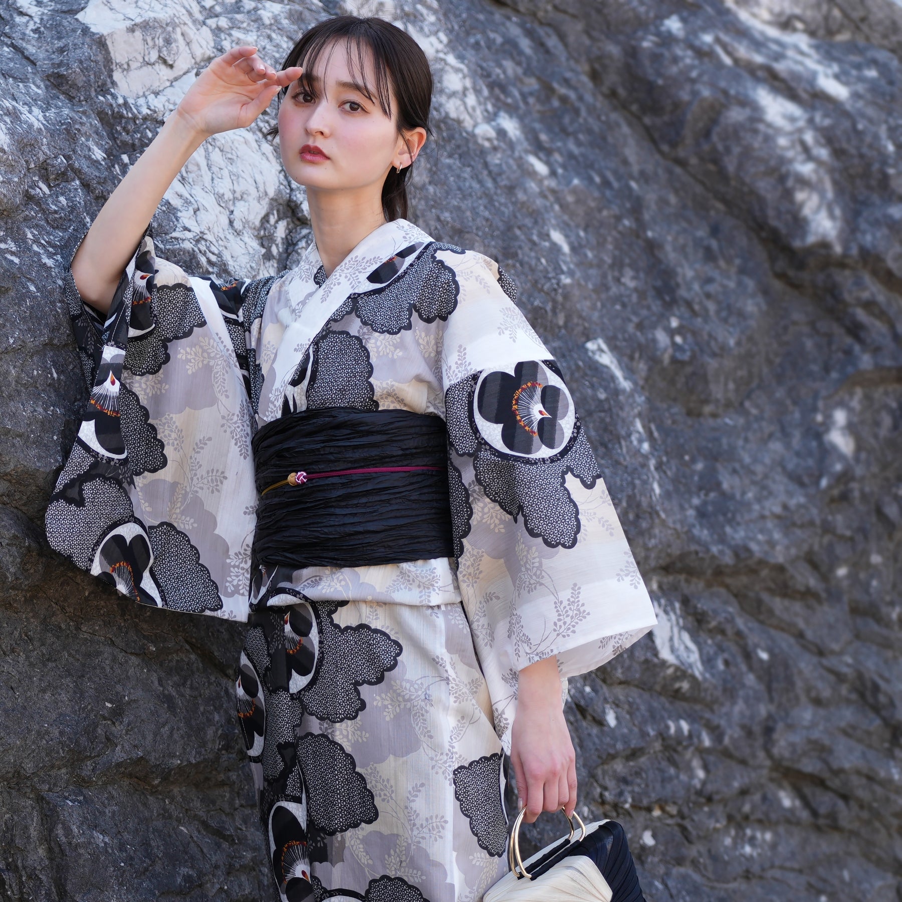 浴衣 ゆかた Mサイズ 白 黒 バイカラー 花火やイベントに 浴衣