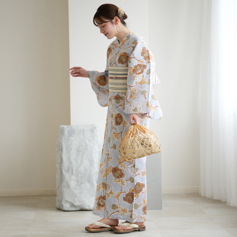 【utatane 高級変わり織 浴衣3点セット ( ゆかた・帯・下駄 )ブルーグレーに椿唐草】3Lサイズ（ヒップ約130cm位まで対応） 国産生地 国内染色　昭和初期アンティーク復刻版（5013278211）