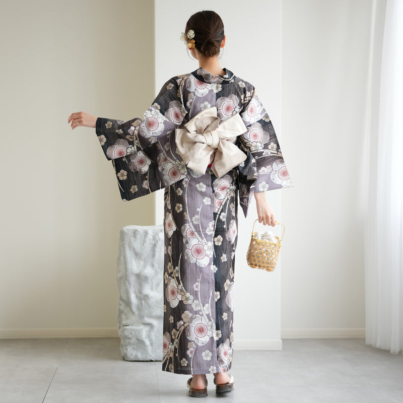 【utatane 高級変わり織 浴衣3点セット ( ゆかた・帯・下駄 ) かすれ黒ぼかしの梅】 Sサイズ（150-160cm） 国産生地 国内染色　昭和初期アンティーク復刻版（5011279611）