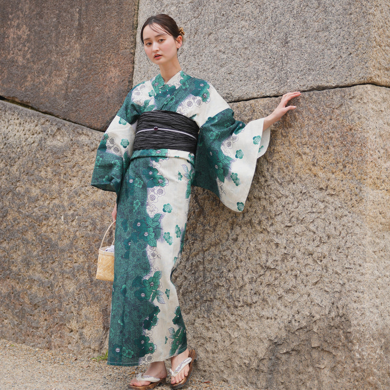 【utatane 高級変わり織 浴衣3点セット ( ゆかた・帯・下駄 )グリーンの染分け梅つばき】 フリーサイズ 国産生地 国内染色　昭和初期アンティーク復刻版（5010279911）