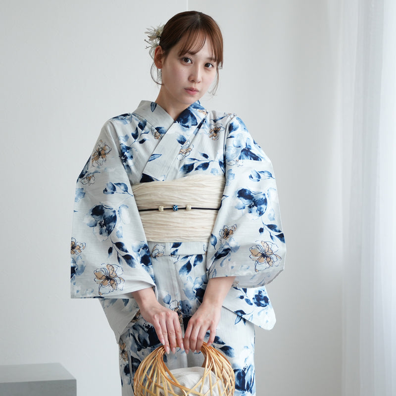 【ニコアンティーク 高級変わり織 浴衣3点セット ( ゆかた・帯・下駄 ) フロスティブルーとスモーキークオーツの花】 3Lサイズ（ヒップ約130cm位）国産生地 国内染色　個性派きもの（5013282711）