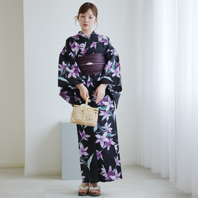 【高級変わり織 浴衣3点セット ( ゆかた・帯・下駄 )黒地にさざめく紫の花】 コットン100％ フリーサイズ（5010286311）