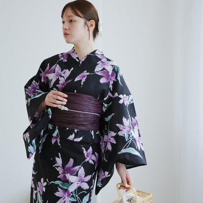 【高級変わり織 浴衣3点セット ( ゆかた・帯・下駄 )黒地にさざめく紫の花】 コットン100％ フリーサイズ（5010286311）