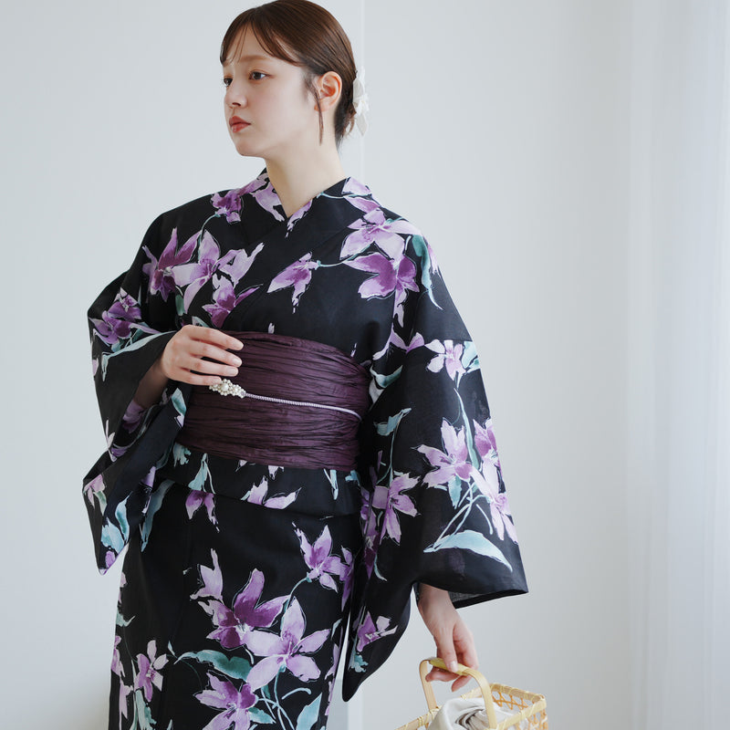 【高級変わり織 浴衣3点セット ( ゆかた・帯・下駄 )黒地にさざめく紫の花】 コットン100％ フリーサイズ（5010286311）