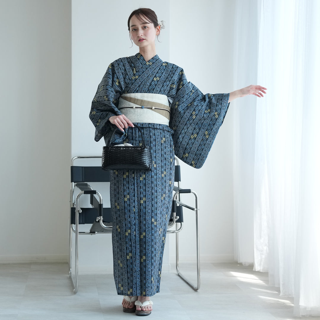 お任せ下駄+画像の帯つき■最高級しじら織浴衣 七宝紺■反物染め抜きの抜染■着物 Amazon.co.jp: □最高級しじら織浴衣 波縞紺□反物染め抜きの