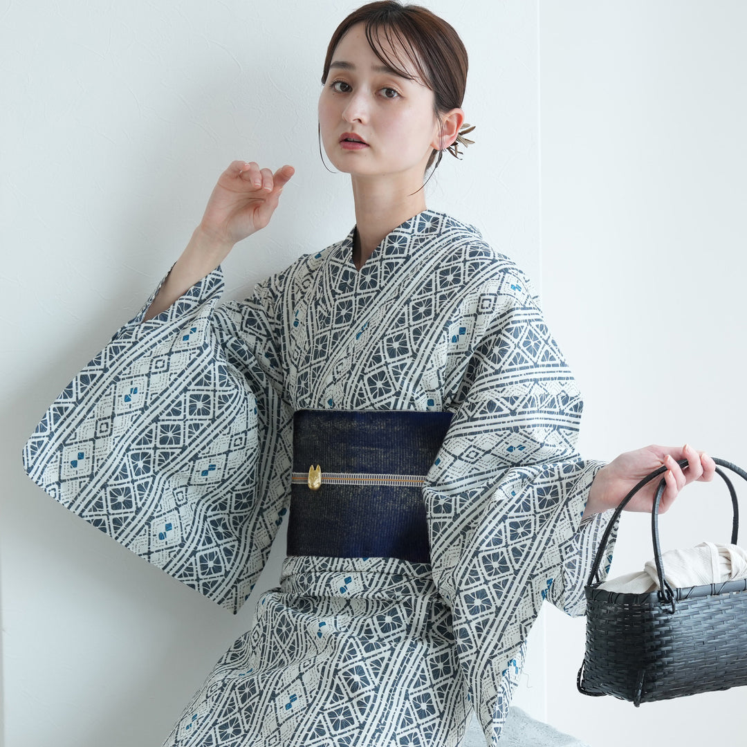 帯付き‼️ちなつ七変化 utatane 高級変わり織 浴衣3点セット ( ゆかた・帯・下駄