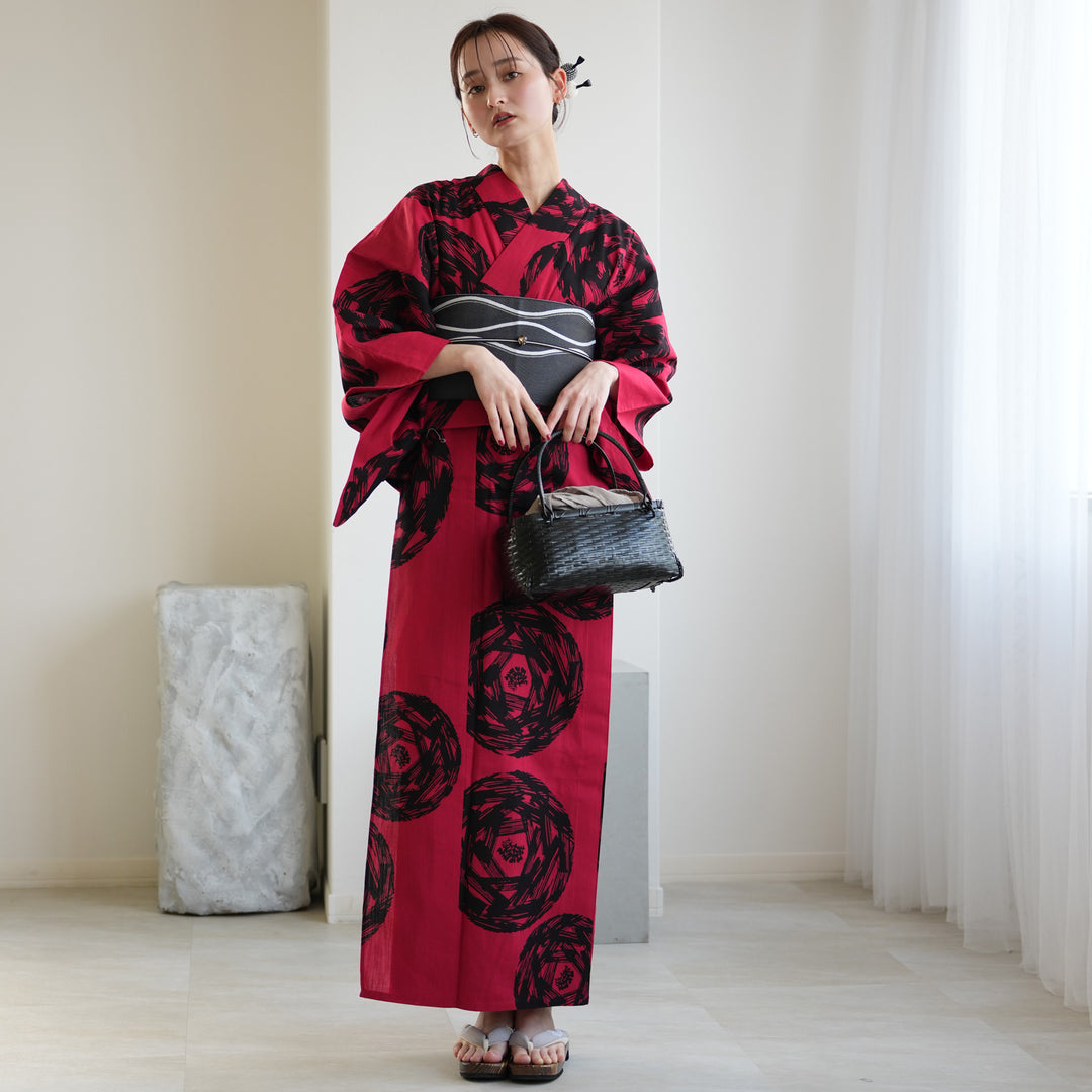 utatane×注染工房 浴衣3点セット（浴衣・帯・下駄） 赤に漆黒 緋輪