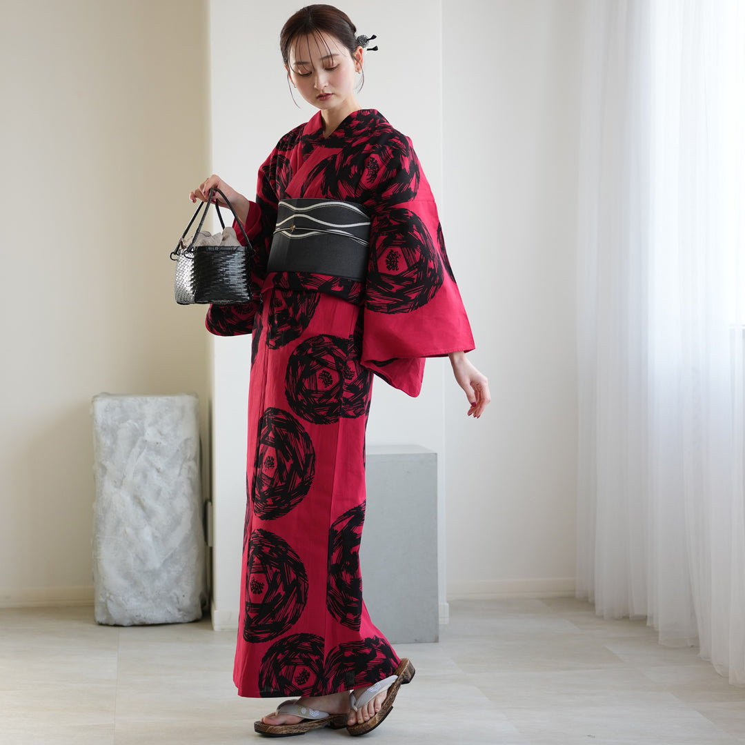 utatane×注染工房 浴衣3点セット（浴衣・帯・下駄） 赤に漆黒 緋輪