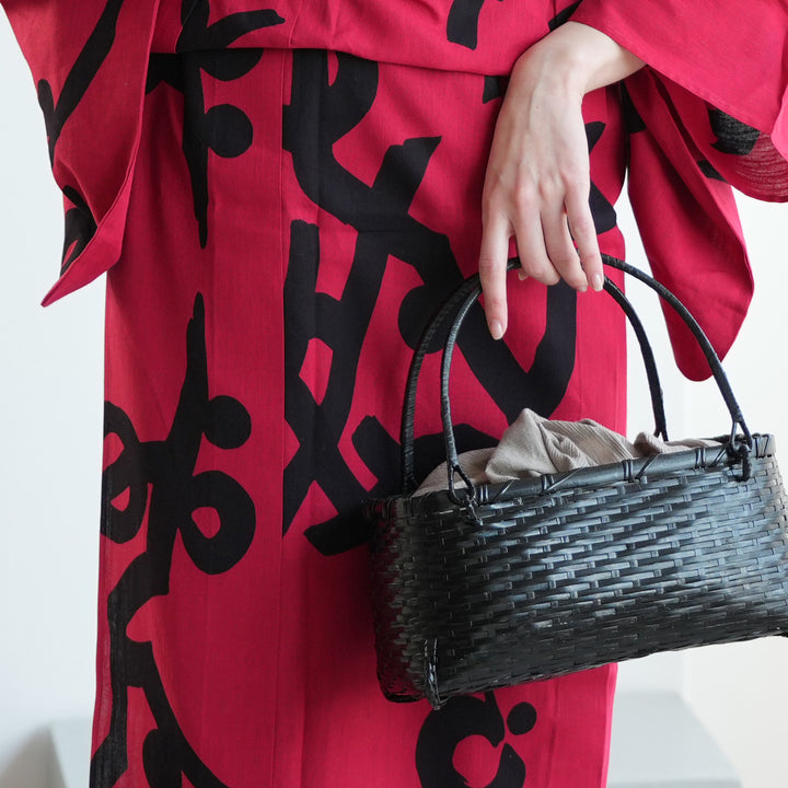 utatane×注染工房 浴衣3点セット（浴衣・帯・下駄） 赤の墨躍
