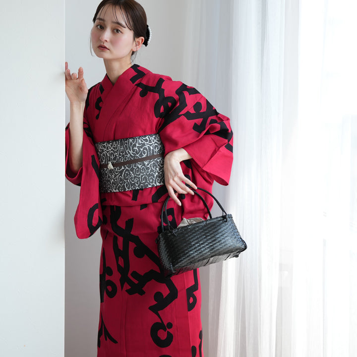 utatane×注染工房 浴衣3点セット（浴衣・帯・下駄） 赤の墨躍
