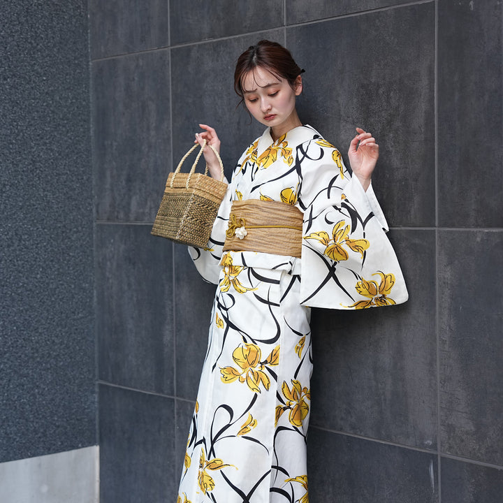 ウタタネ　浴衣　新品 utatane 高級変わり織 浴衣3点セット（浴衣・帯・下駄）白地にモダンな