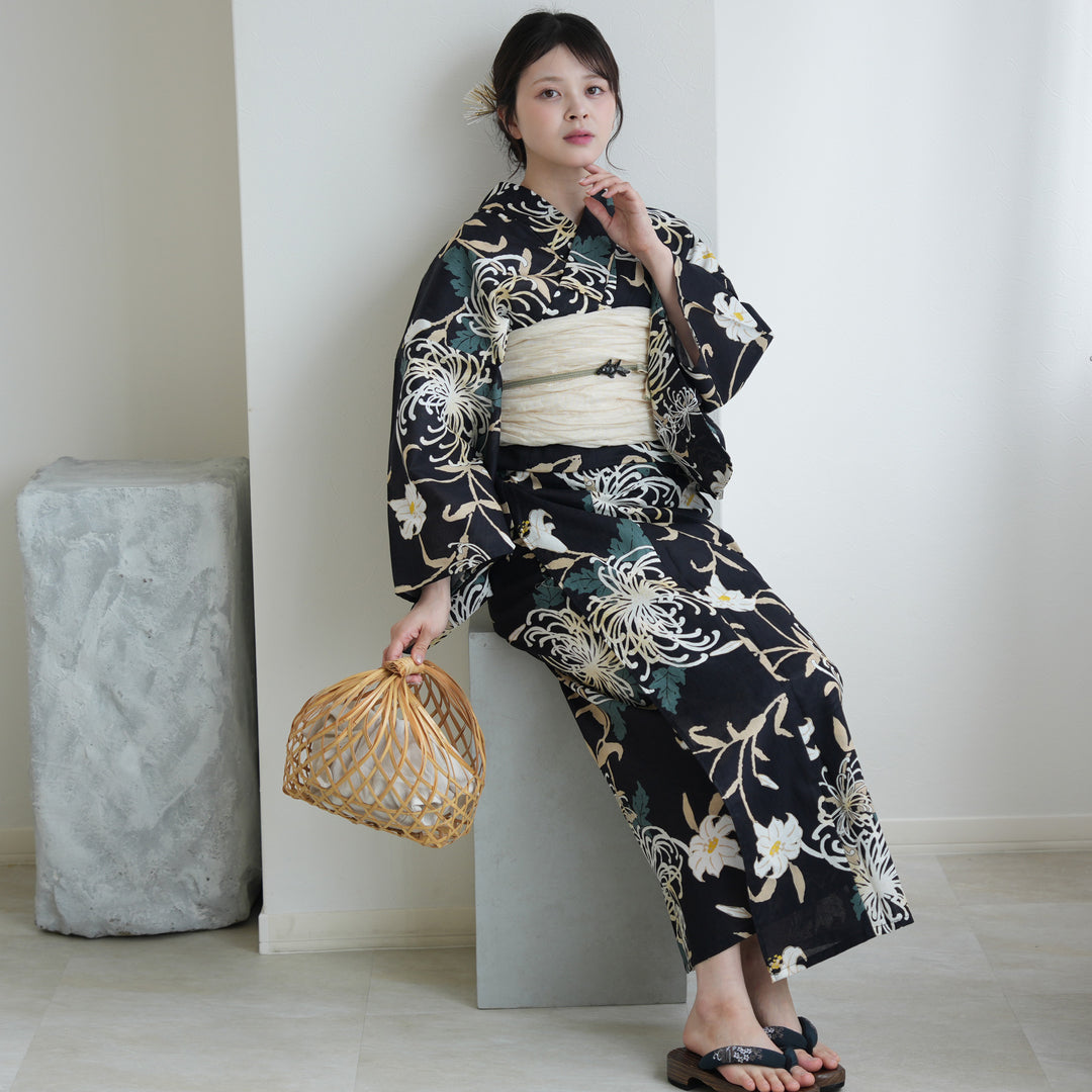 高級変わり織 浴衣3点セット（浴衣・帯・下駄）濃紺地に照る糸菊と百合