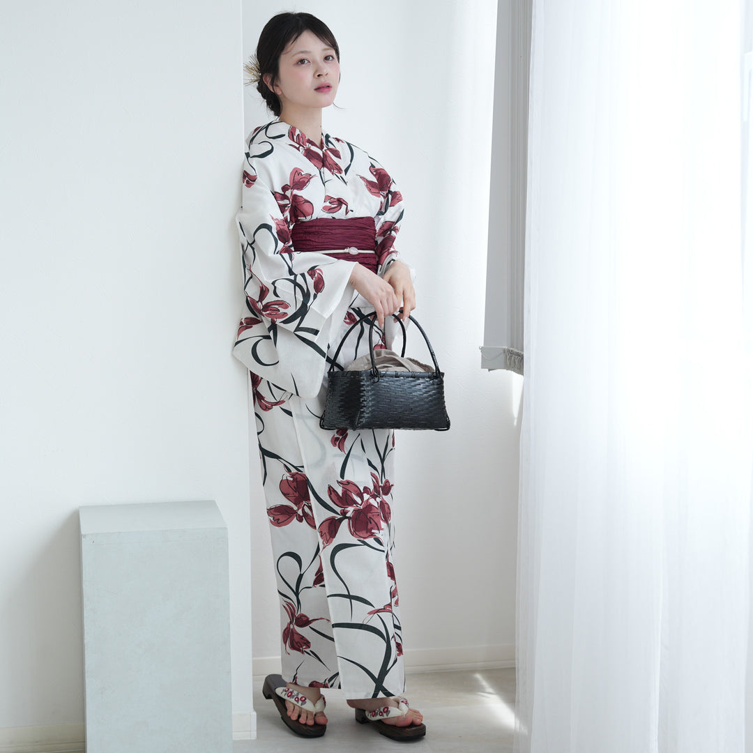 高級変わり織 浴衣3点セット（浴衣・帯・下駄）白地にモダンな赤い菖蒲