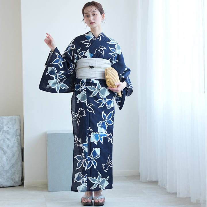 お任せ下駄+お任せ帯締+画像と同じ帯つき◆◆utataneブランド浴衣◆ utatane 高級変わり織 浴衣3点セット（浴衣・帯・下駄）紺地に青の