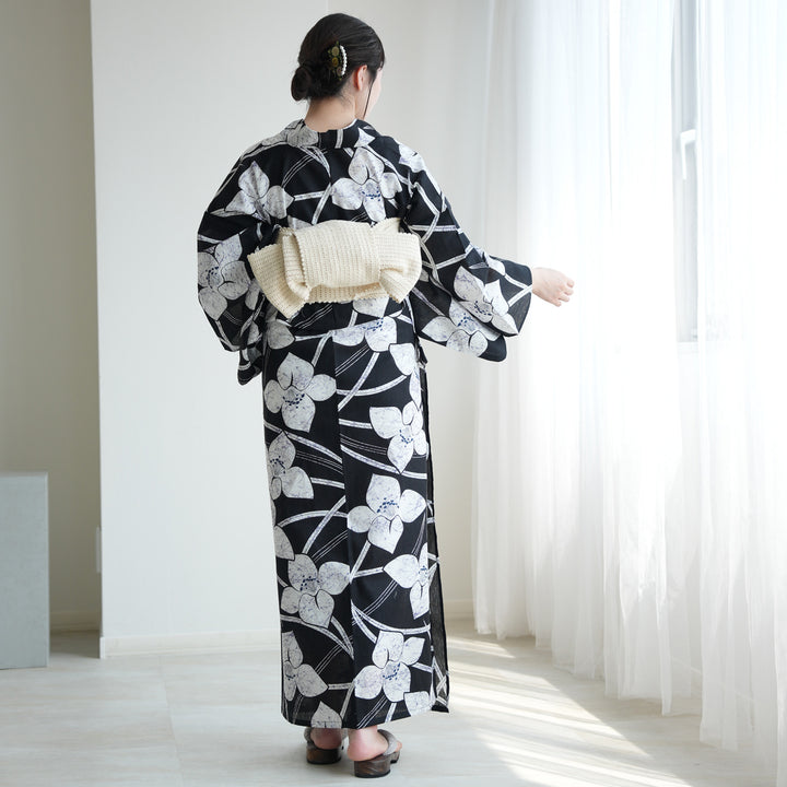 高級変わり織 浴衣3点セット（浴衣・帯・下駄）紺地にろうけつ寄せの