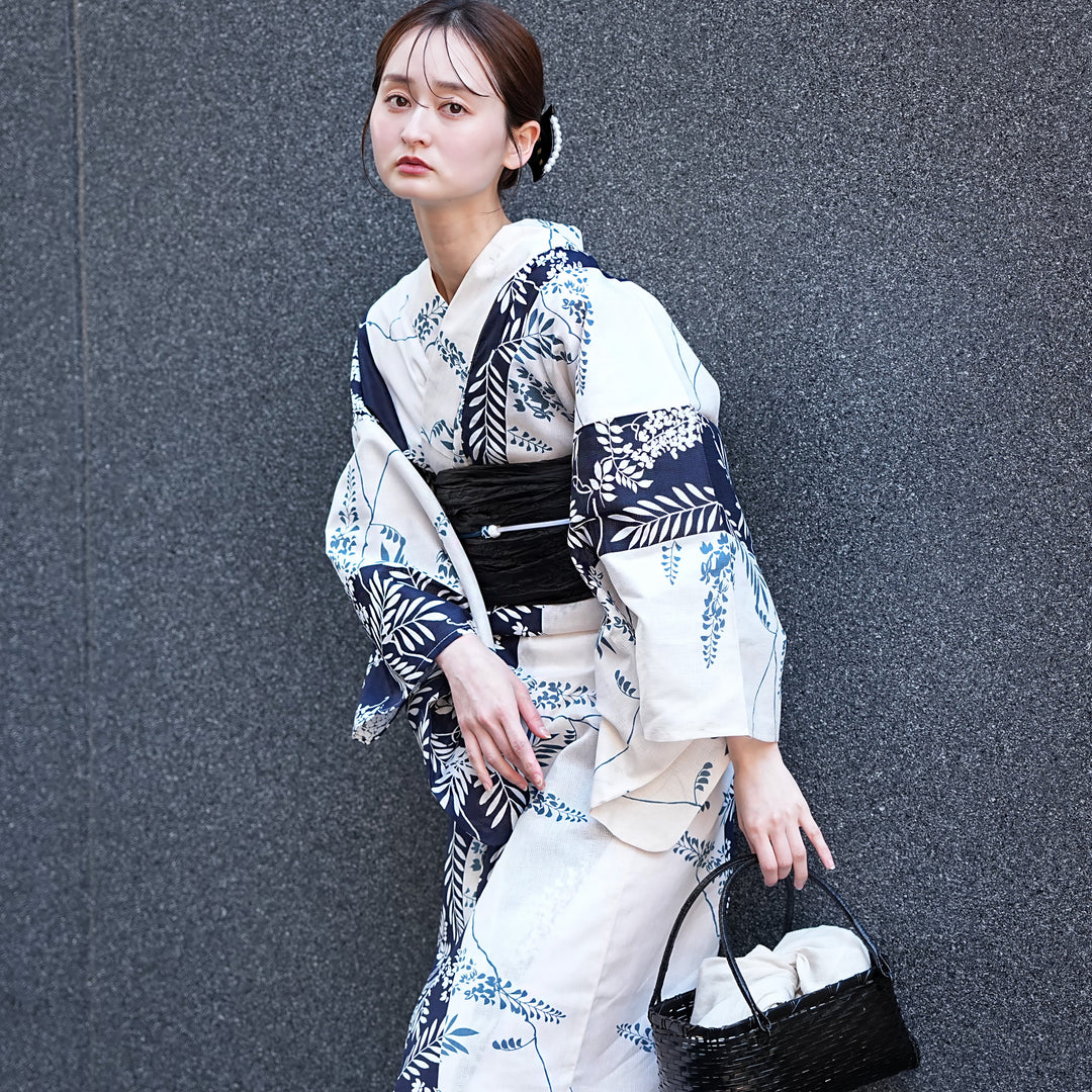 utatane 高級変わり織 浴衣3点セット（浴衣・帯・下駄）紺の染め分け