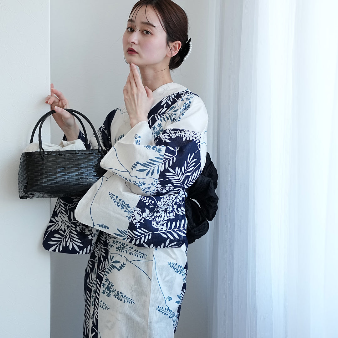 utatane 高級変わり織 浴衣3点セット（浴衣・帯・下駄）紺の染め分け