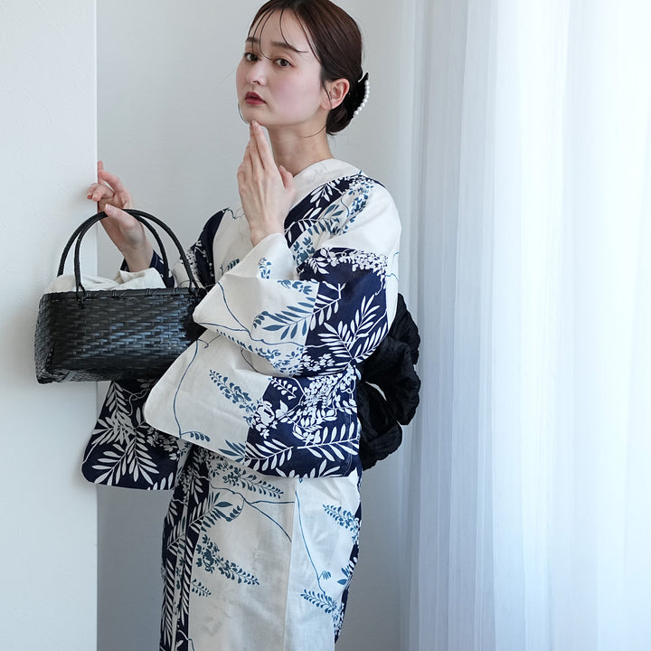 utatane 高級変わり織 浴衣3点セット（浴衣・帯・下駄）紺の染め分け