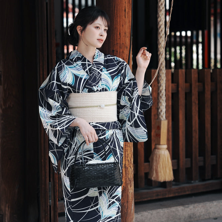 高級変わり織 浴衣3点セット（浴衣・帯・下駄）紺色の夜風にすすき】L