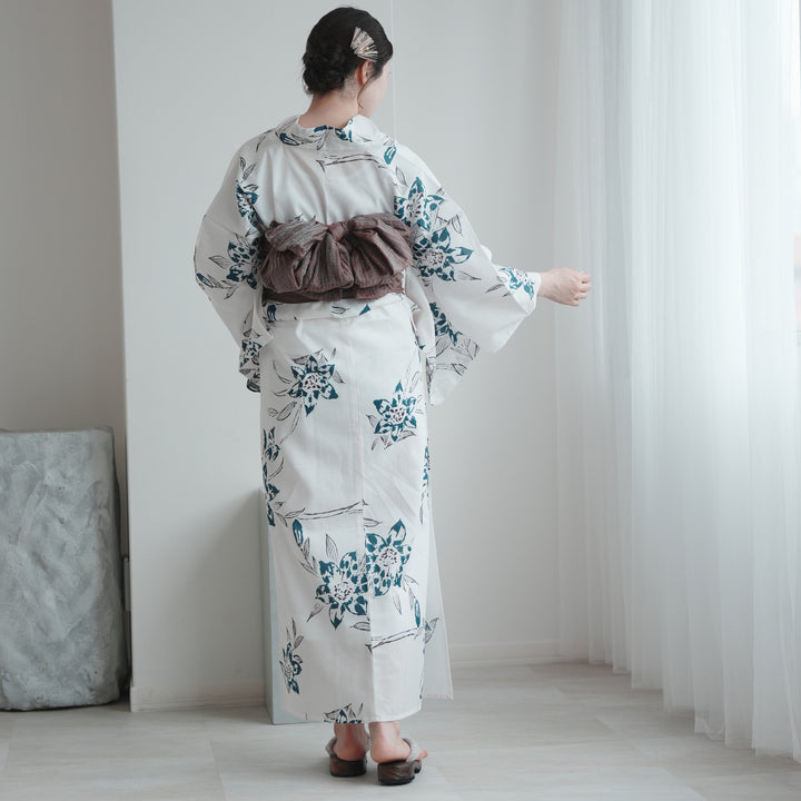 高級変わり織 浴衣3点セット（浴衣・帯・下駄）白地にインクブルーの