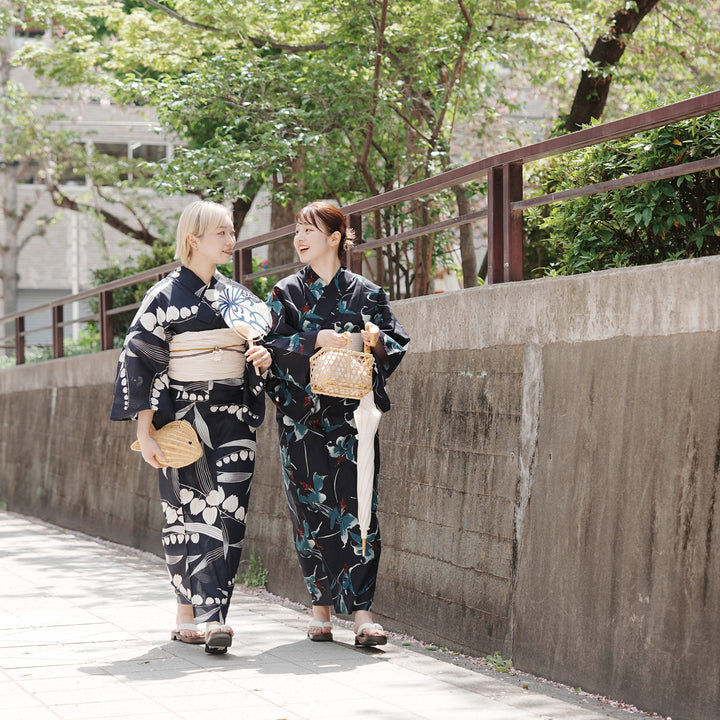 高級変わり織 浴衣3点セット（浴衣・帯・下駄）紺地にミントの百合