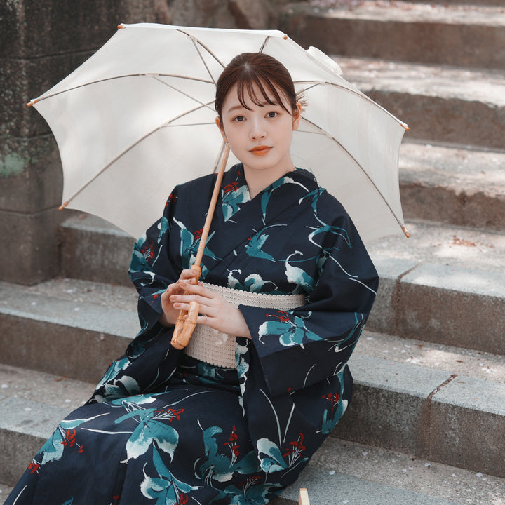 高級変わり織 浴衣3点セット（浴衣・帯・下駄）紺地にミントの百合