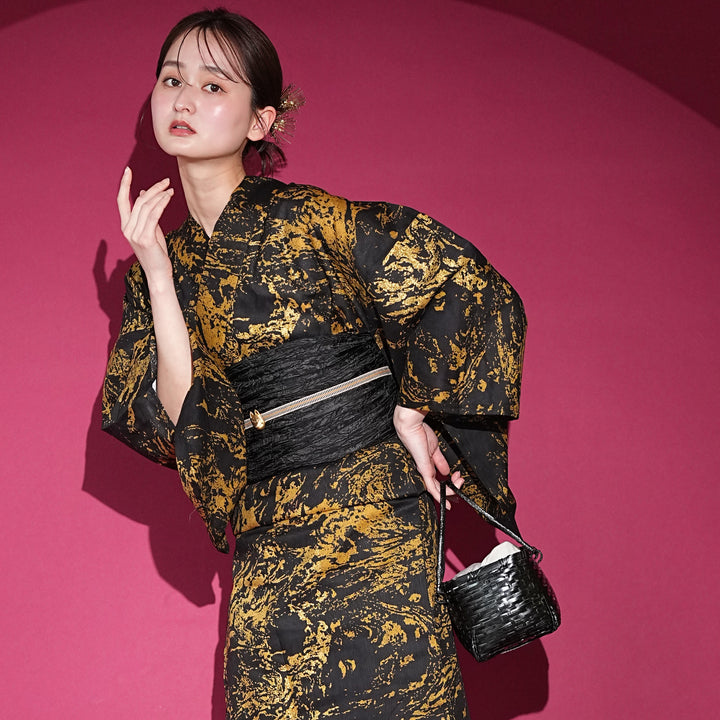 高級【新品未使用】しじら織 浴衣 黒 呉服店デッドストック品 ラスト一点 ニコアンティーク 浴衣3点セット（浴衣・帯・下駄）漆黒に金砂の墨流し