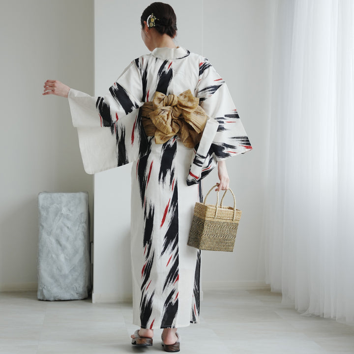 utatane 高級変わり織 浴衣3点セット（浴衣・帯・下駄）片寄せの赤と黒