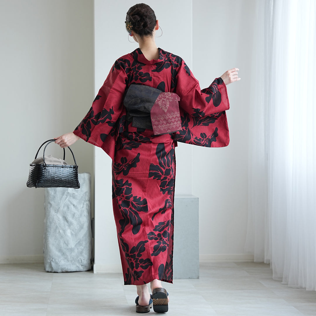 花柄 浴衣・帯セット　utatane utatane 高級変わり織 浴衣3点セット（浴衣・帯・下駄）モダン赤に黒の