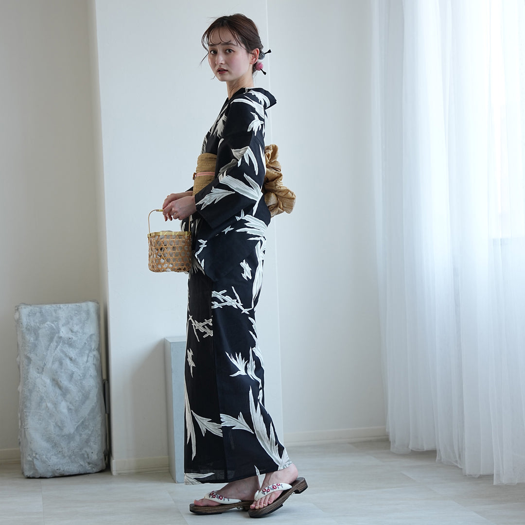 utatane 高級変わり織 浴衣3点セット（浴衣・帯・下駄）黒と銀鼠の