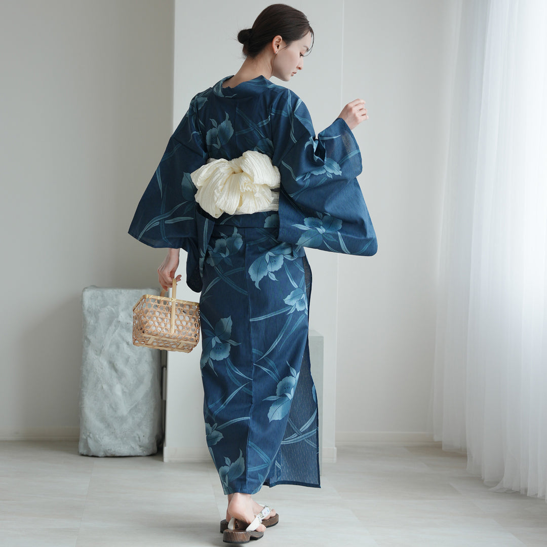 utatane 高級変わり織 浴衣3点セット（浴衣・帯・下駄）鉄紺に滲む