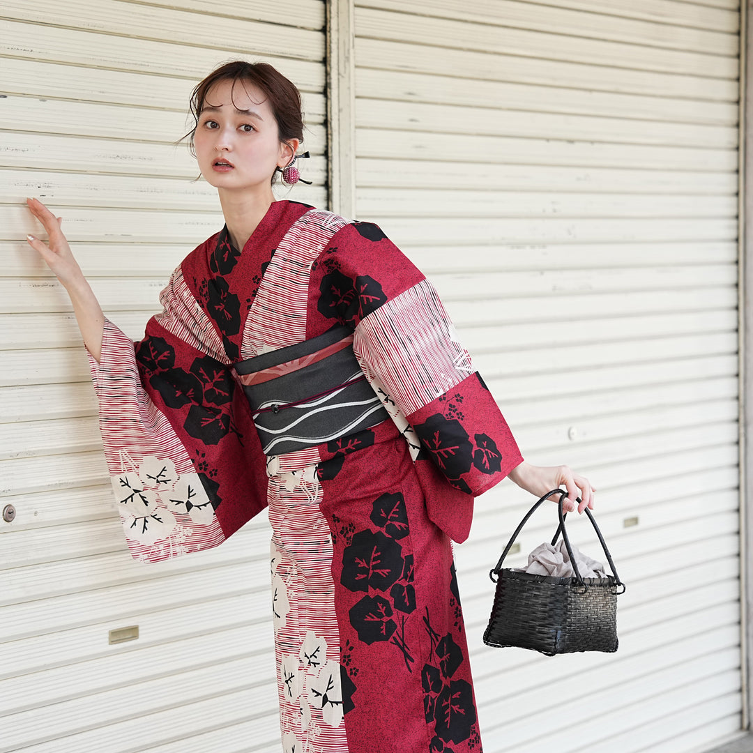 浴衣　帯　セット　赤 utatane 高級変わり織 浴衣3点セット（浴衣・帯・下駄）赤と黒の縞々