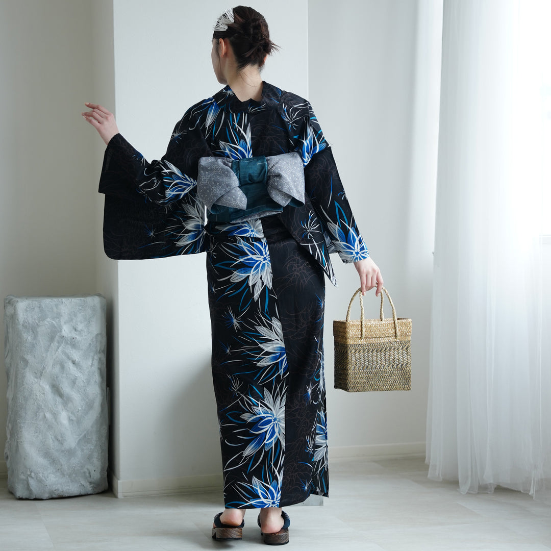 新品 新作 Utatane×ニコアンティーク 浴衣3点セット(帯・下駄) ニコアンティーク 浴衣3点セット（浴衣・帯・下駄）氷華ノイズ】高級