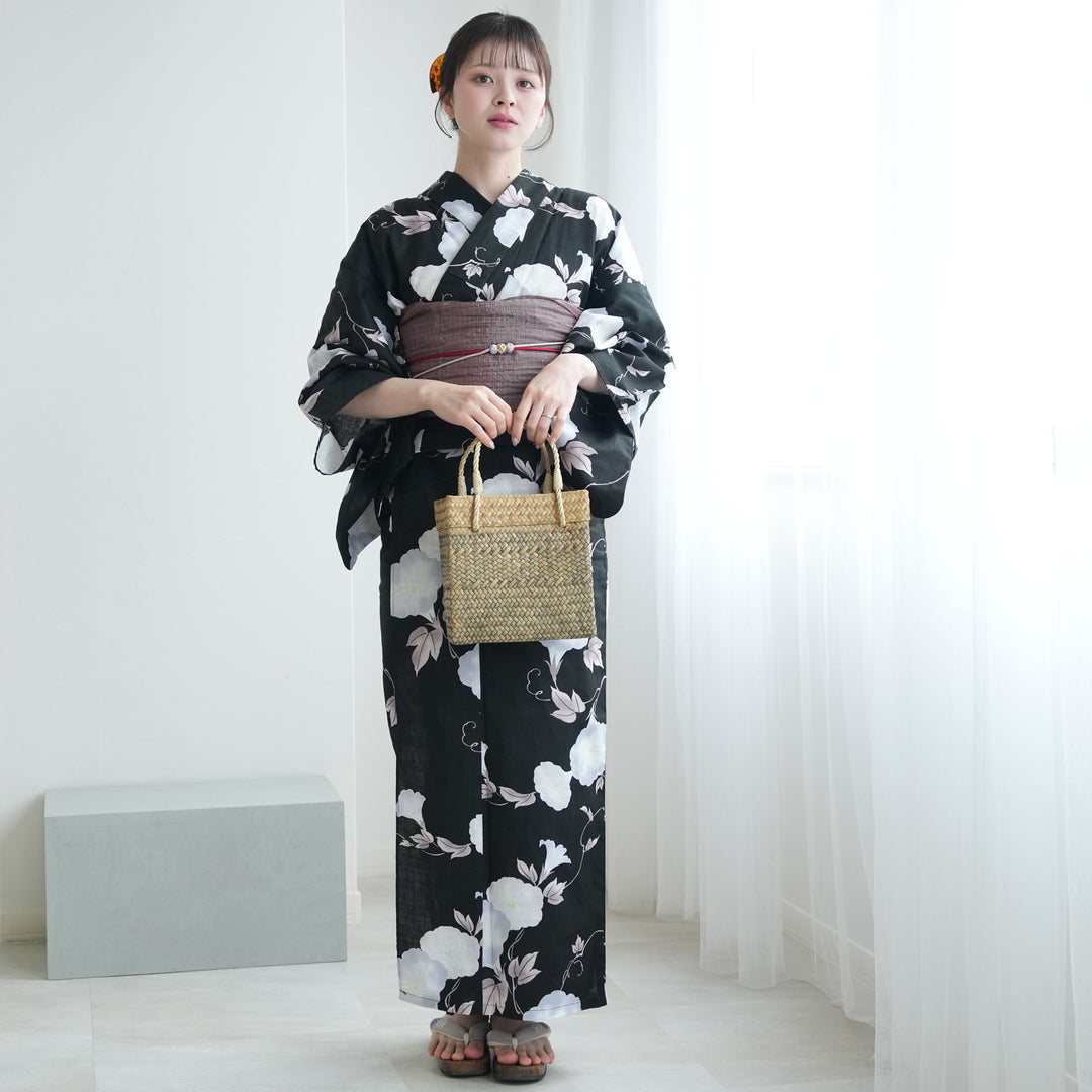 新品! 浴衣3点セット!半幅帯・下駄付 白 朝顔 645 夏必需 新品! 浴衣3点セット!半幅帯・下駄付 白 朝顔 645 夏必需