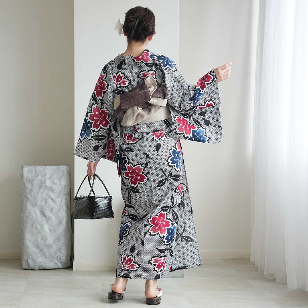 高級変わり織 浴衣3点セット（浴衣・帯・下駄）粋モダン 黒の絞り柄に