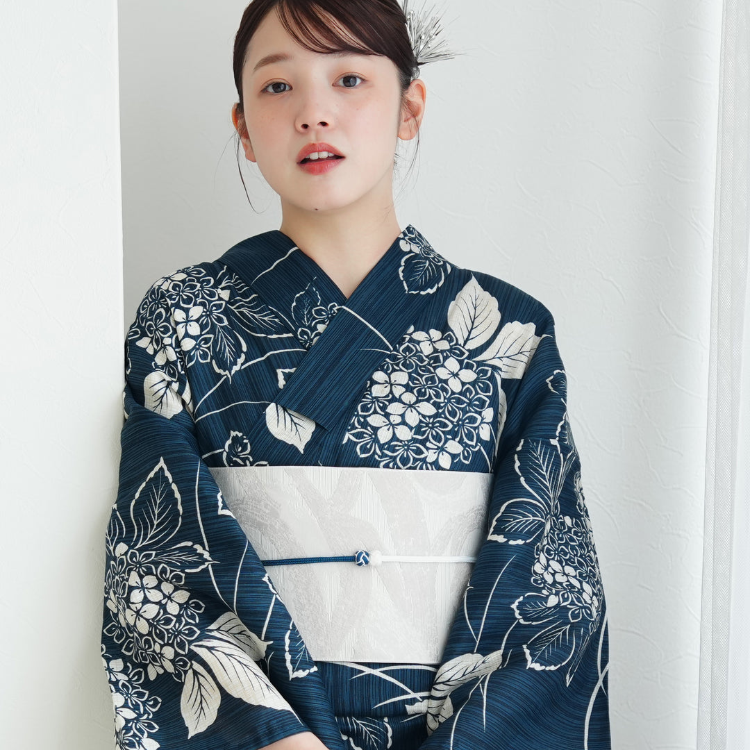 綿麻 浴衣3点セット（浴衣・帯・下駄）鉄紺にあじさい】高級変わり織